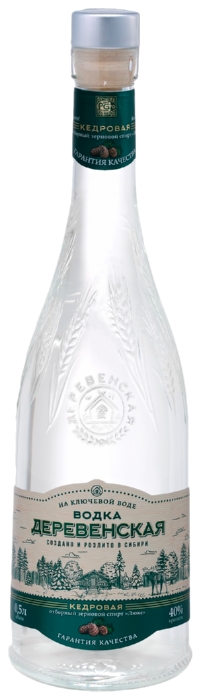 Водка ДЕРЕВЕНСКАЯ Кедровая народная 40% ст/б 0.5л
