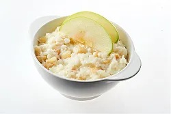 Каша рисовая молочная с яблоками 300г