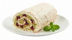 Рулет фисташковый меренговый
